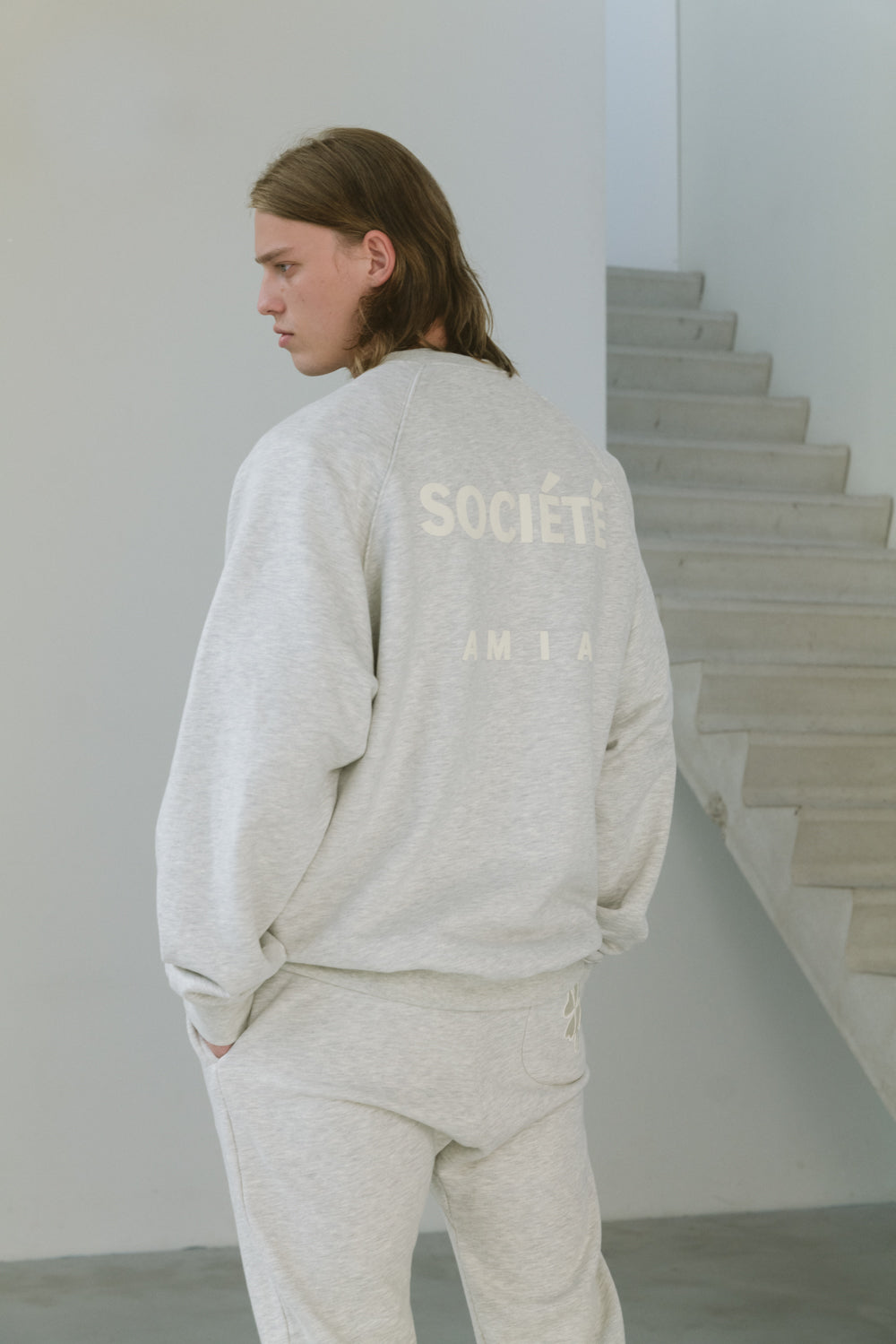 AMIA Société Crewneck - Grey Melange